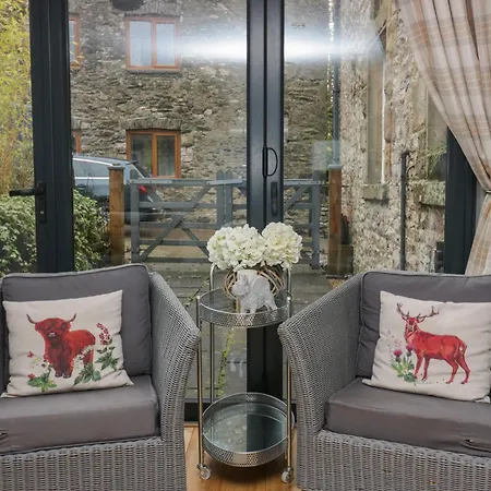 1 Boarbank Farm * Grange-over-Sands