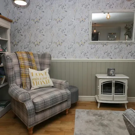 1 Boarbank Farm *